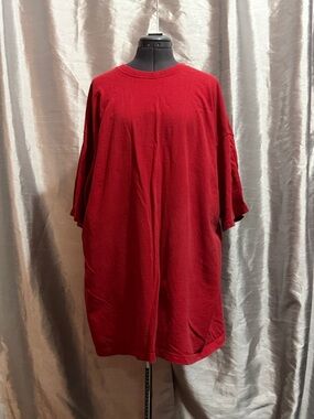 Men's Short Sleeve Crew Neck Tee in Deep Red